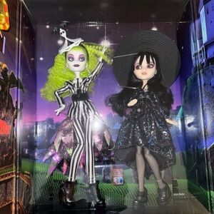 Monster High Black and White Striped Doll Duo